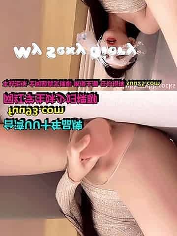 Sensual Vivian radiates intense passionate desire during sensual encounters