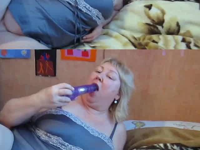 Dildo pounding with view of big ass (JUlia 46yo)