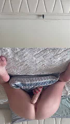 Sexy mother I'd like to fuck needs Ramrod!
