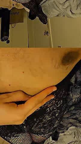Sissy with sultry legs cums by self