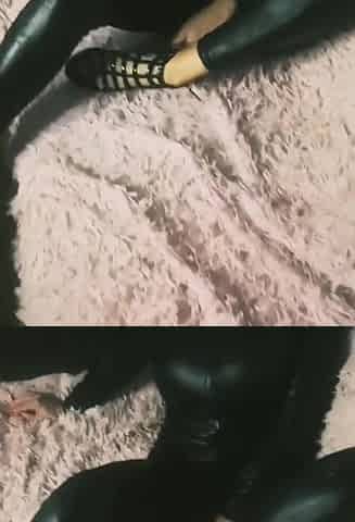 Big Titts MILF Latex