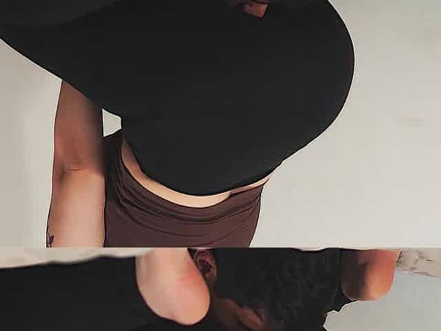 curvy wife facesits in leggings in advance of stripping 'em off