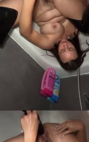 The Secret of Stepmom's Toilet