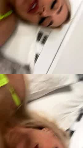 Sexy hottie Anetta Keys enjoys a solo toy masturbation