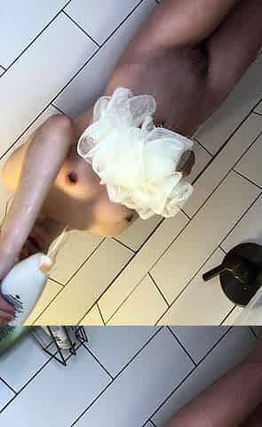 Hot amateur naked teen toys her pussy