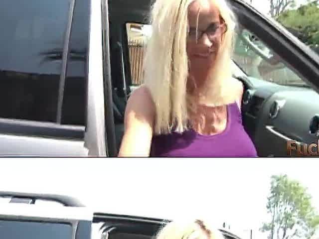 Aged Blond Cougar Absolutely Tabitha Gets Large Ebony Wang for Her Snatch