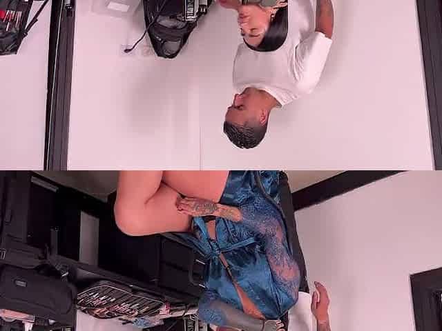 My personal makeup artist can't resist my underware!! That guy screws me deliciously with his hard penis - LA ROLA