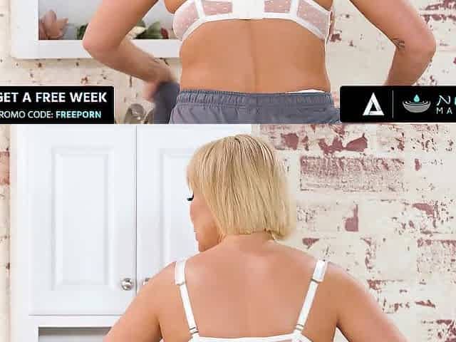 NURU MASSAGE - Breasty Mom Ryan Keely Masseuse Knows The Superlatively good Penis Massage Tricks
