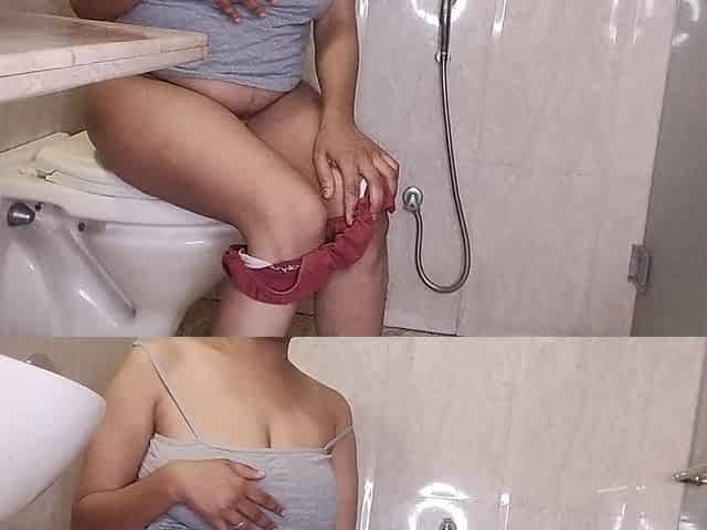 Stepsister Share Bathroom with Stepbrother While Pissing Ended Blowjob
