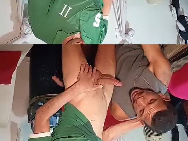 I caught the man who told this guy wouldn't give me his booty.
