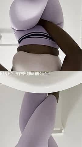 In the Toilet Bouncing Holding My Wee as Long as I Can Pissing My Leggings