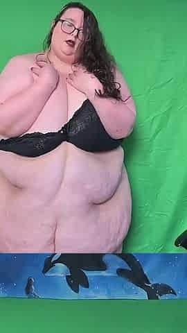 Sexy Goddess SSBBW Strip and Shake