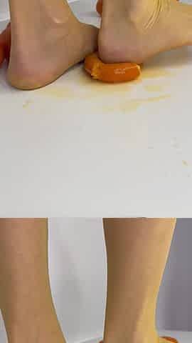 I Crush Tangerines in Nylon Stockings