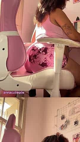 Chubby BBW Farts While Working at Computer