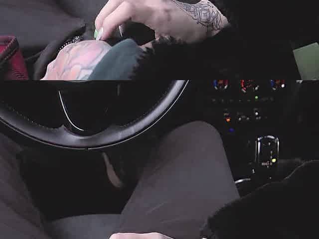Sucked a cock to a ally in the car Rhea Gingertail