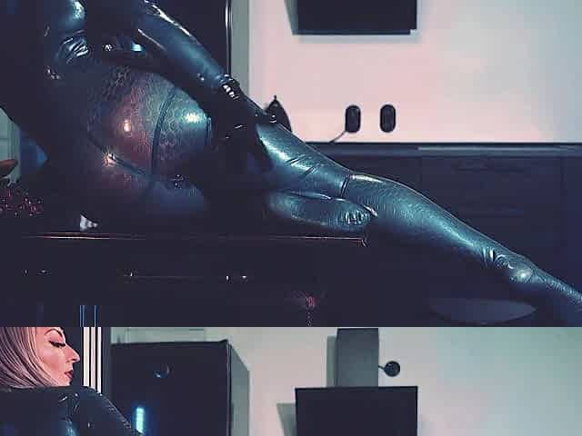 Raunchy Pear Butt mother I'd like to fuck wearing latex rubber fetish shiny raiment.
