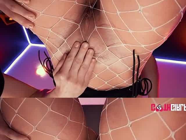 Pierced Hottie Venus Rivers Spreads Her Legs For A Creampie - Venus Rivers