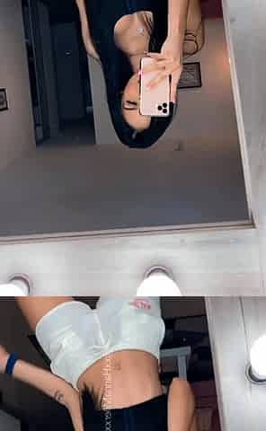 Brunette Couch Webcam Solo Fun Masturbating