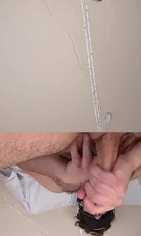 SEE MY LEG SHAKING CLIMAX AT 10:00 MARK. I CUM SO HARD FOR U ;)