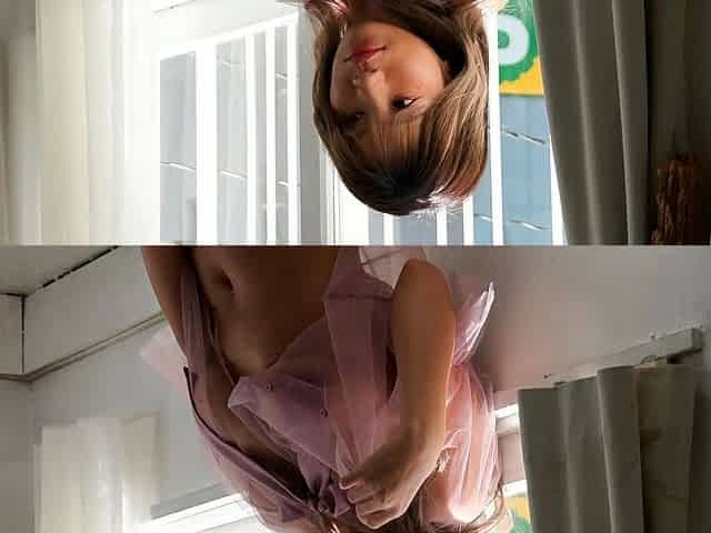 Big boobs webcam slut toys her asshole