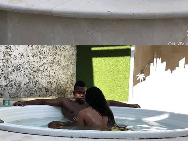 Big Ass Girlfriend Gets Fucked by Big BBC in Outdoor Jacuzzi