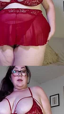 BBW Babe Jayne in Red Crotchless Lingerie