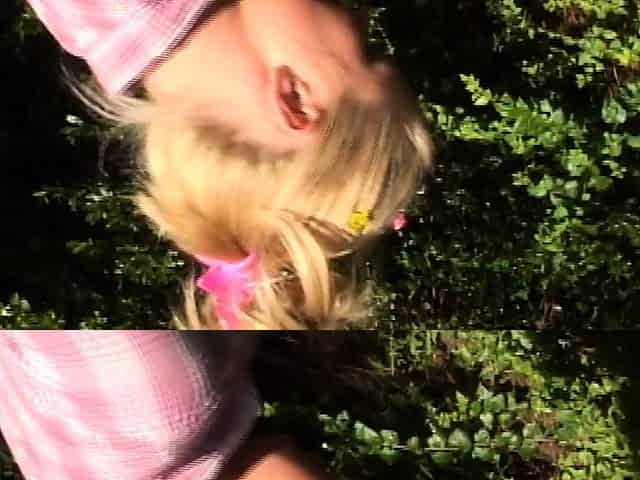 Lesbo slut fingering Summer