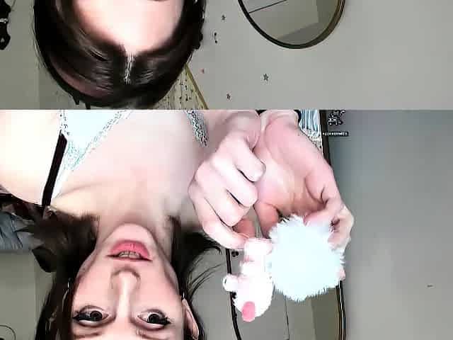 Romanian amateur webcam teen masturbate