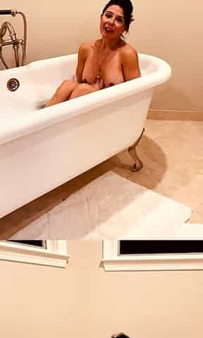 Unreal shower lesbian orgy