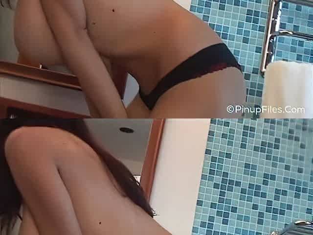 Jana Shows Her Amazing Big Tits