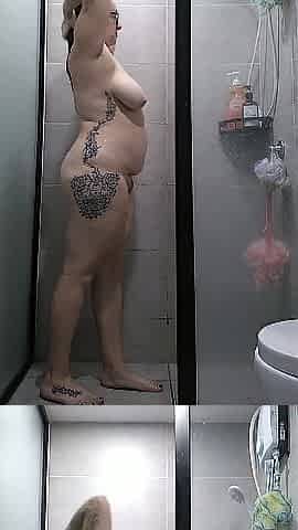Jade Shower & Shave