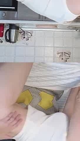 Blonde Rides Brunette Rough - Hardcore Hump Fuck