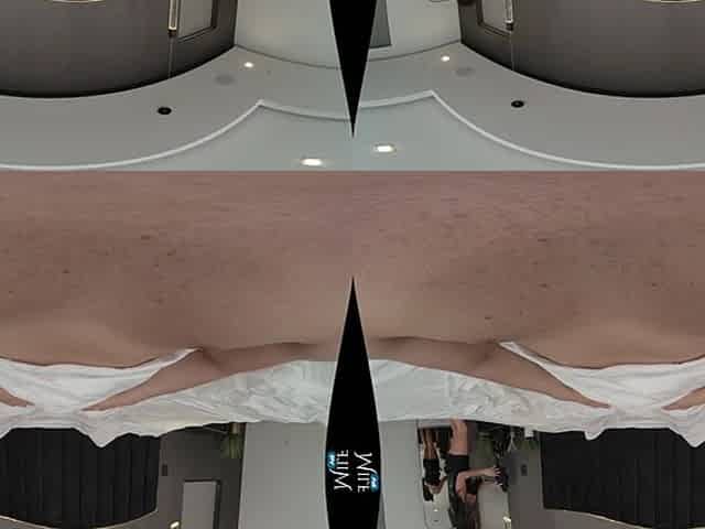 Show White: Mirror Mirror