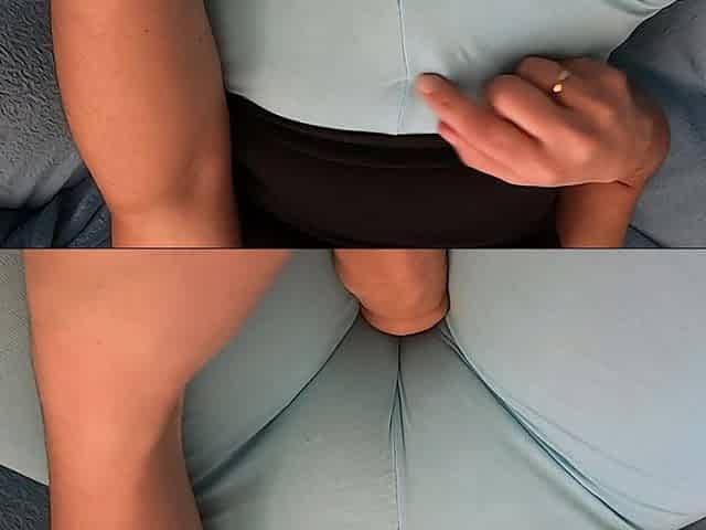 Woman with a Big Cameltoe Has Fun with a Dildo Through Her Leggings