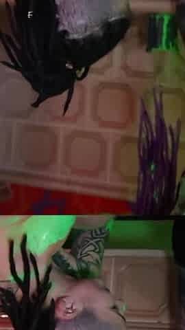 Alternative Girls Lesbian Play, Tattoo Dreadhead Teens Color Play