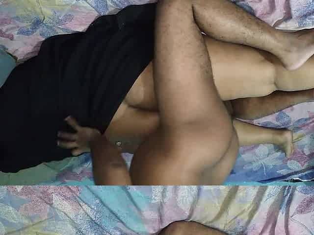 Indian BBW Muslim Hijab & Burqa Stepmom Shares Bed with Stepson in Hotel Room in Valentin Day 2024