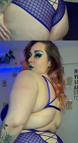 Big boobs milf masturbates with her dildo
