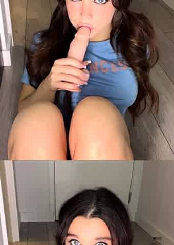 Awesome Amateur teen blonde toying pussy