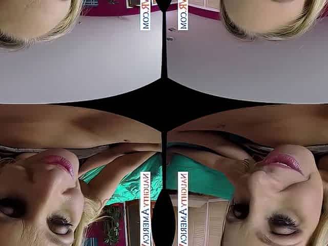 Excited mother I'd like to fuck Julia Ann sneaks into your room for a quickie