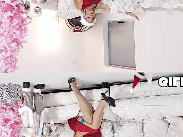 GILFAF- Cassandra UK Unwraps Schlong for Xmas Creampie