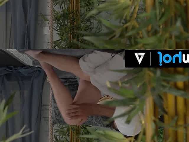 JOYMII - Erotic Sex Between Cute Chick Sara Bell And Her Stud