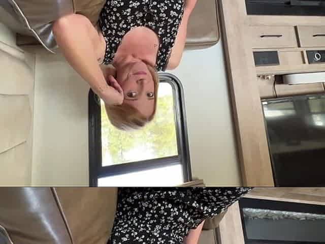 Enjoy This Foot Scene From 'my Girlfriend's Stepmom Is Seducing Me'