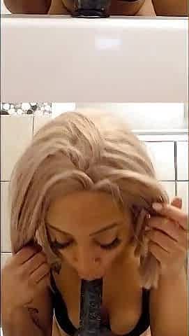 AMATEUR DEEPTHROAT vibrator ride (part 1) Virginal hawt Black