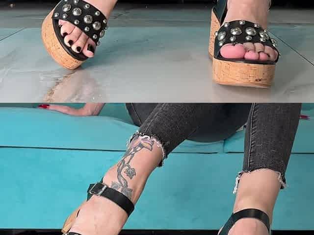 My Wedges Sandals and Black Toenails Polish on Long Toes