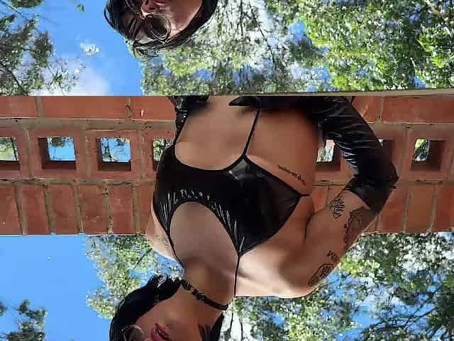 EMO GOTH GIRL DEEPTHROAT MY DICK AND GETS FUCKED
