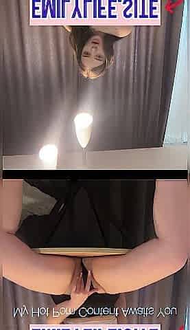Emilylife.web page I was indeed longing sex, so I fingered my vagina until I squirted