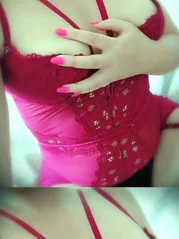 Blonde emo amateur solo masturbation