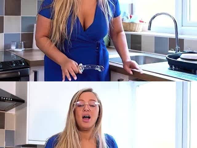 WankItNow Beth Seducing The Boss
