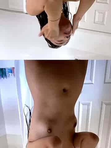 Amateur Webcam Cute Teen Plays Solo with Big Dildo