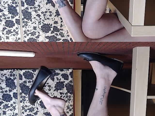 Ebony Bend To Rivet Ballet Flats